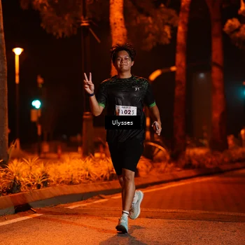 Runner Photo 8200410