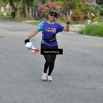 Runner Photo 8200425