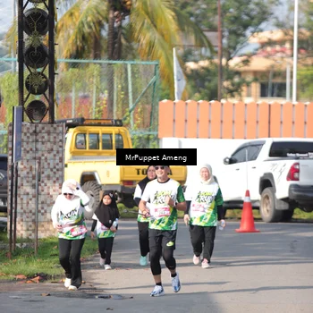 Runner Photo 8200433