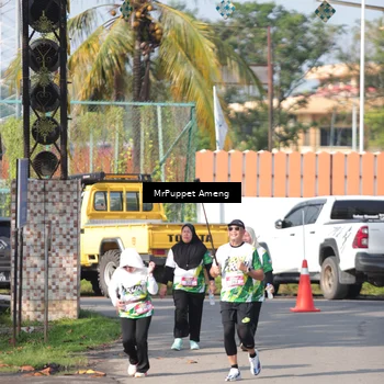 Runner Photo 8200444