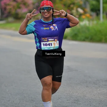 Runner Photo 8200445