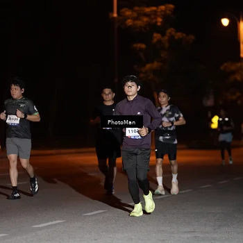 Runner Photo 8200449
