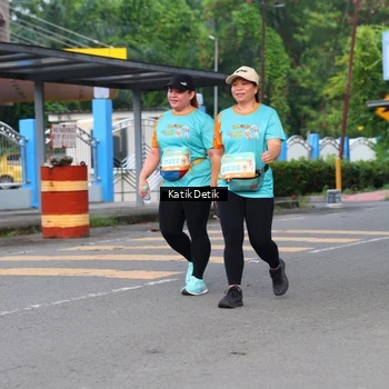 Runner Photo 8200480