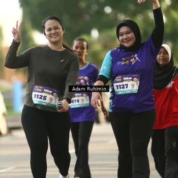 Runner Photo 8200499