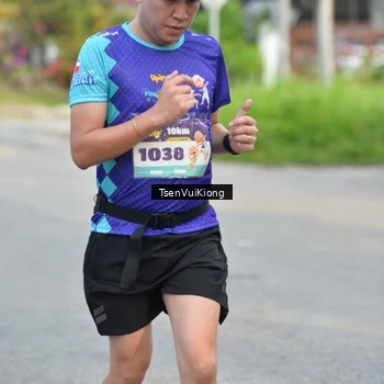 Runner Photo 8200525