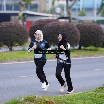 Runner Photo 8200539
