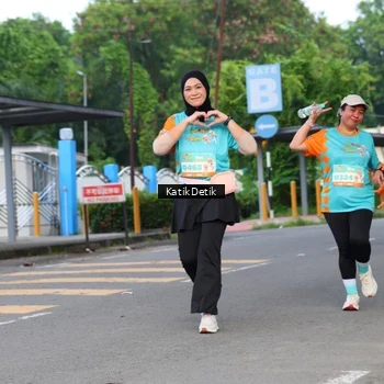 Runner Photo 8200575