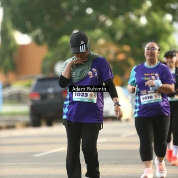 Runner Photo 8200601