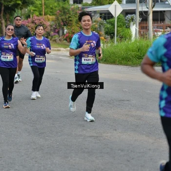 Runner Photo 8200618