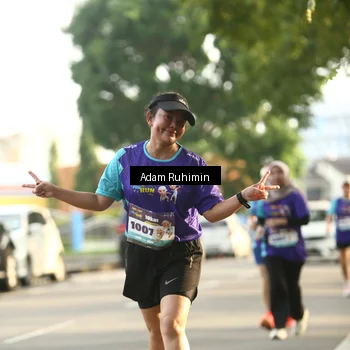 Runner Photo 8200658