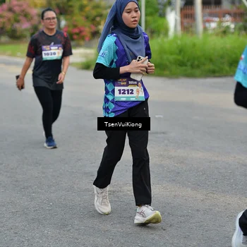 Runner Photo 8200692
