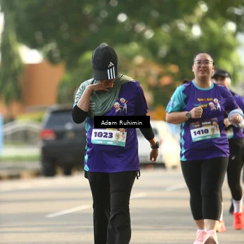Runner Photo 8200713