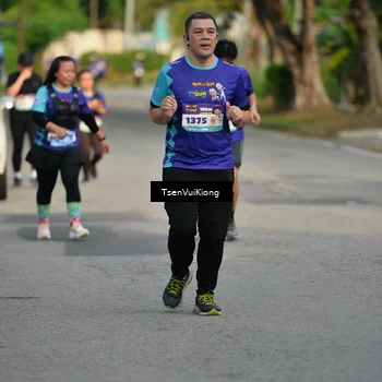 Runner Photo 8200731