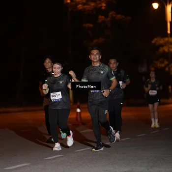 Runner Photo 8200744