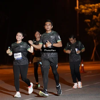 Runner Photo 8200841
