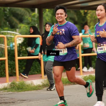 Runner Photo 8200859