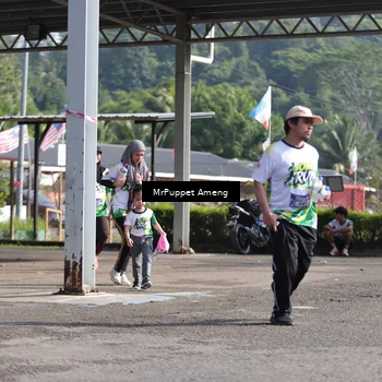 Runner Photo 8200870