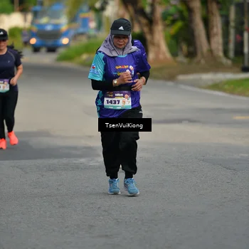 Runner Photo 8200911