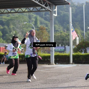 Runner Photo 8200918