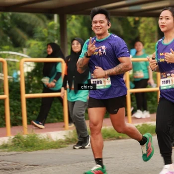 Runner Photo 8200921