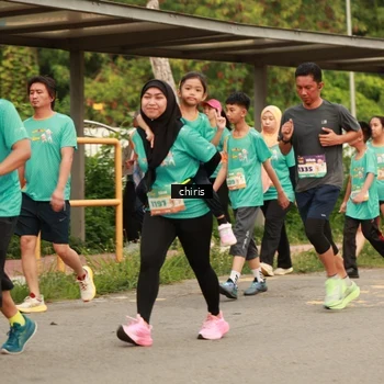 Runner Photo 8200997