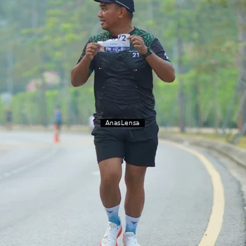 Runner Photo 8201013