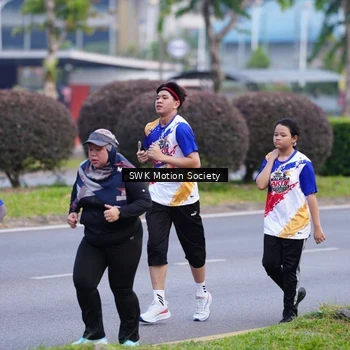 Runner Photo 8201018