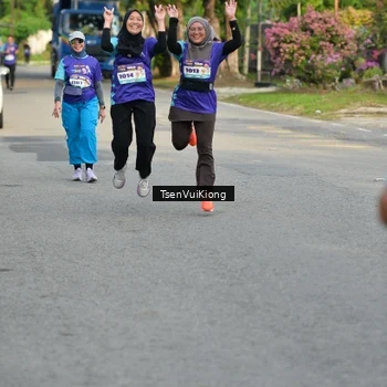 Runner Photo 8201046