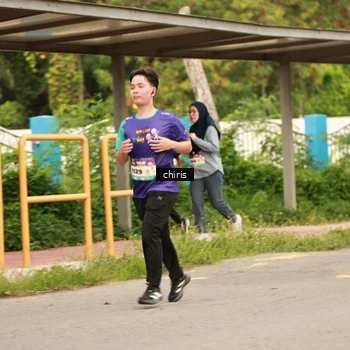 Runner Photo 8201059