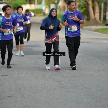 Runner Photo 8201093