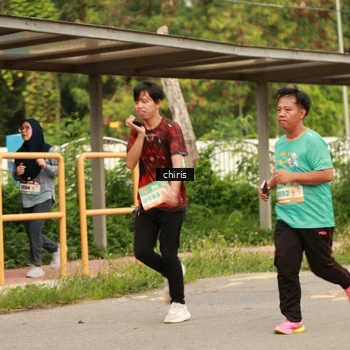 Runner Photo 8201107