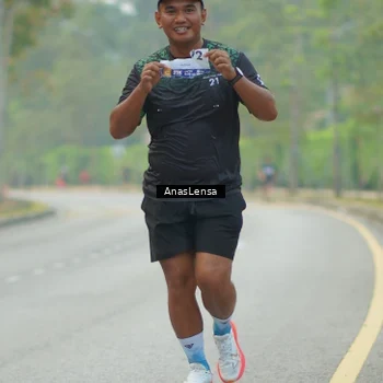 Runner Photo 8201115