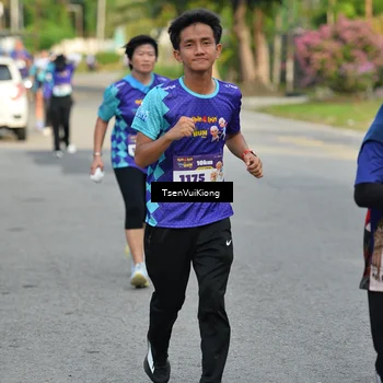 Runner Photo 8201178