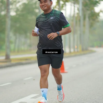 Runner Photo 8201333