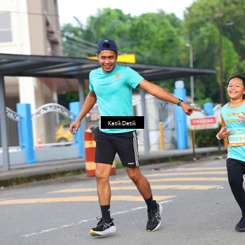 Runner Photo 8201399