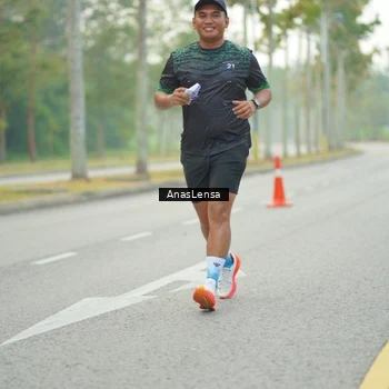 Runner Photo 8201448