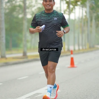 Runner Photo 8201449
