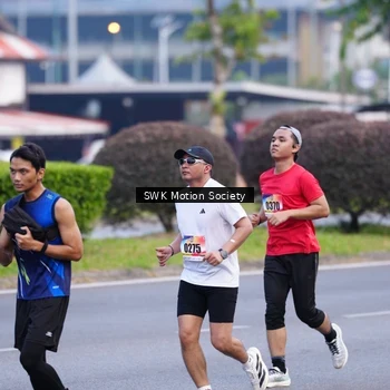 Runner Photo 8201573