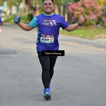 Runner Photo 8201698