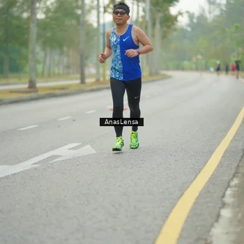 Runner Photo 8201911