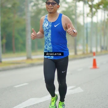 Runner Photo 8201921