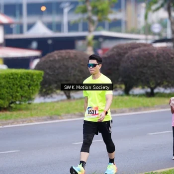 Runner Photo 8201940