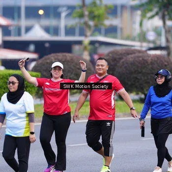 Runner Photo 8202001