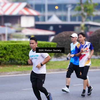 Runner Photo 8202103