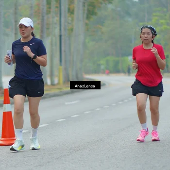 Runner Photo 8202111