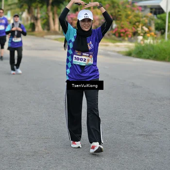 Runner Photo 8202275