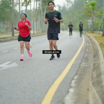 Runner Photo 8202298