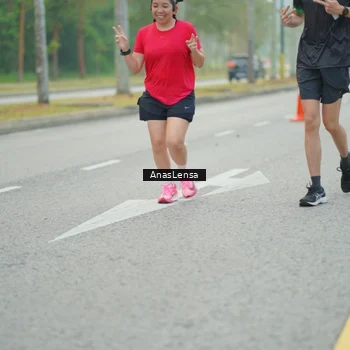 Runner Photo 8202305