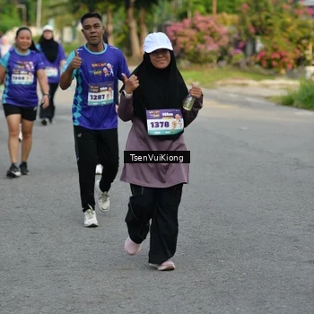 Runner Photo 8202371