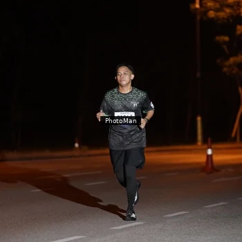 Runner Photo 8202386